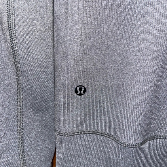 Medium Lululemon Zip-up Jacket - Picture 4 of 4